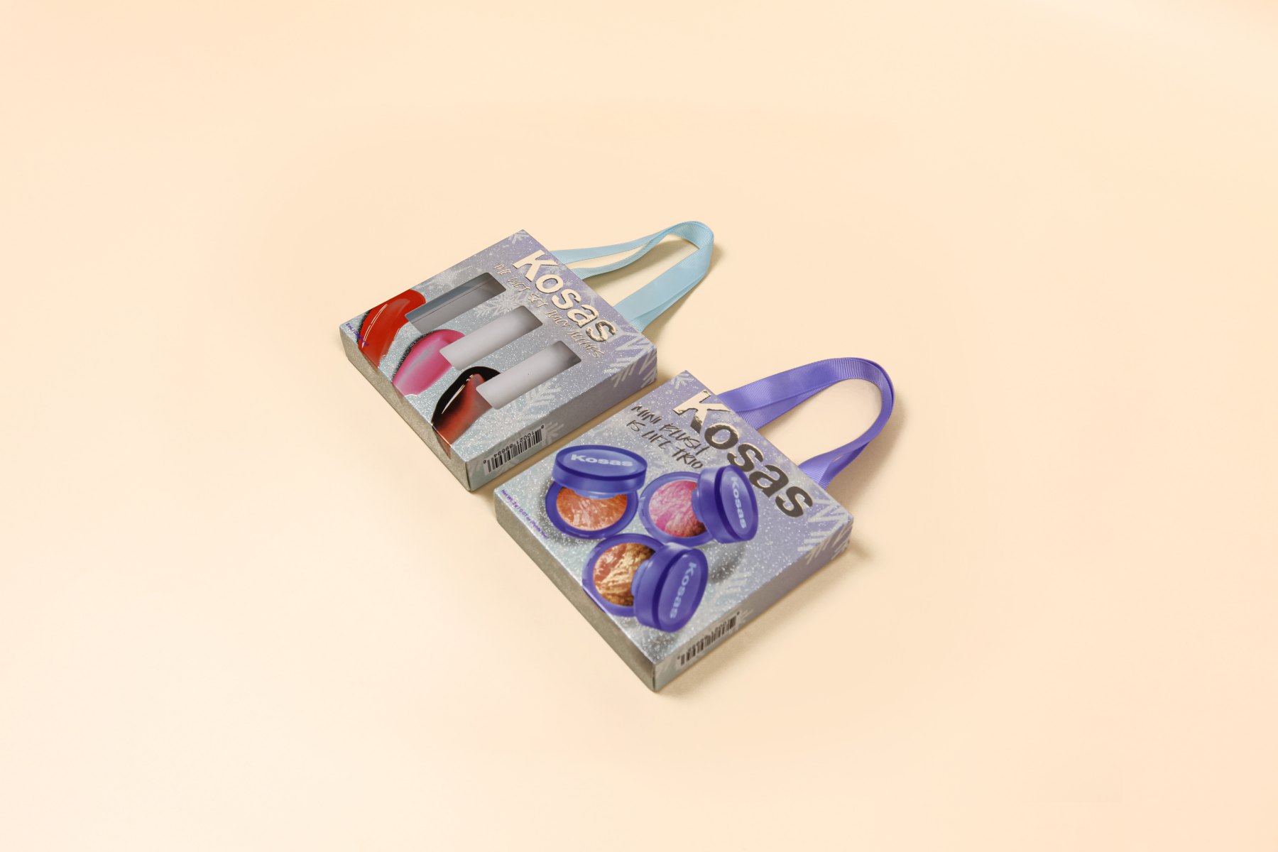 Carton set with integral carry handle