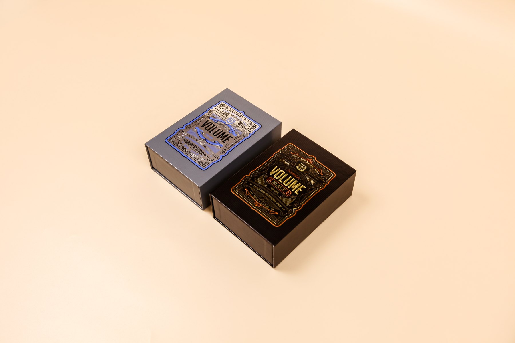 2-piece rigid box with gold foil